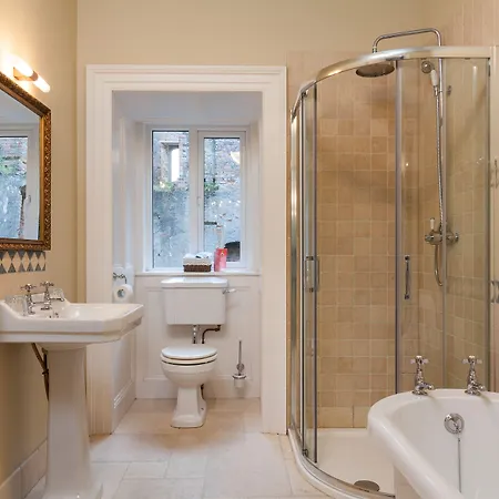 Wilton Castle Apartment *