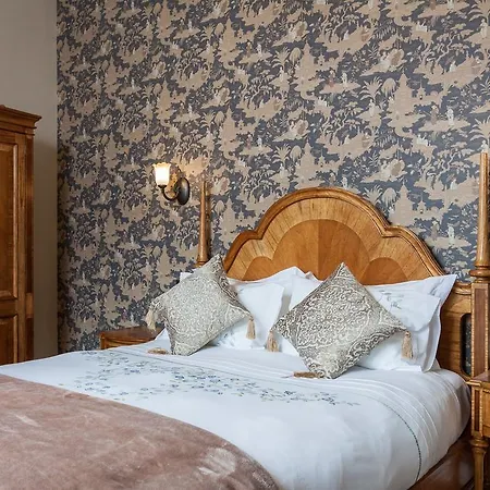 Apartment Wilton Castle